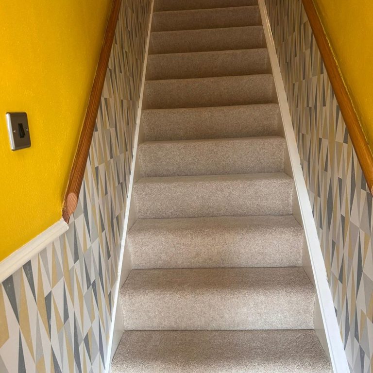 Pentouse wool carpet